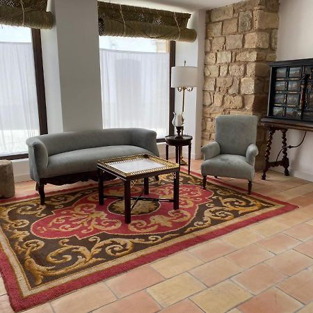 Apartamentos Tres Llaves Palacio De Vela De Los Cobos Úbeda Esterno foto