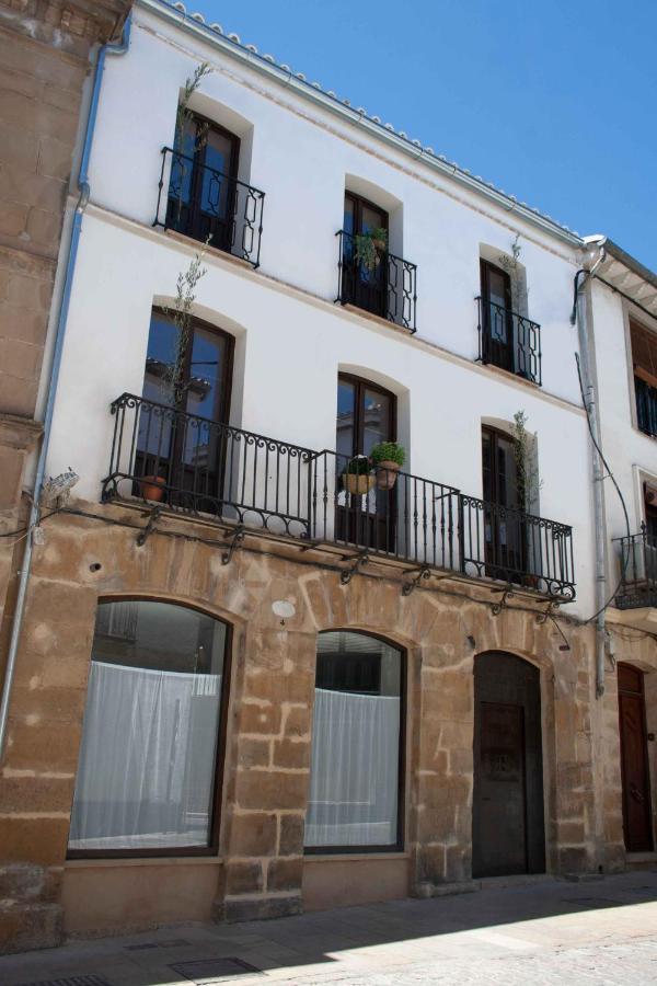 Apartamentos Tres Llaves Palacio De Vela De Los Cobos Úbeda Esterno foto