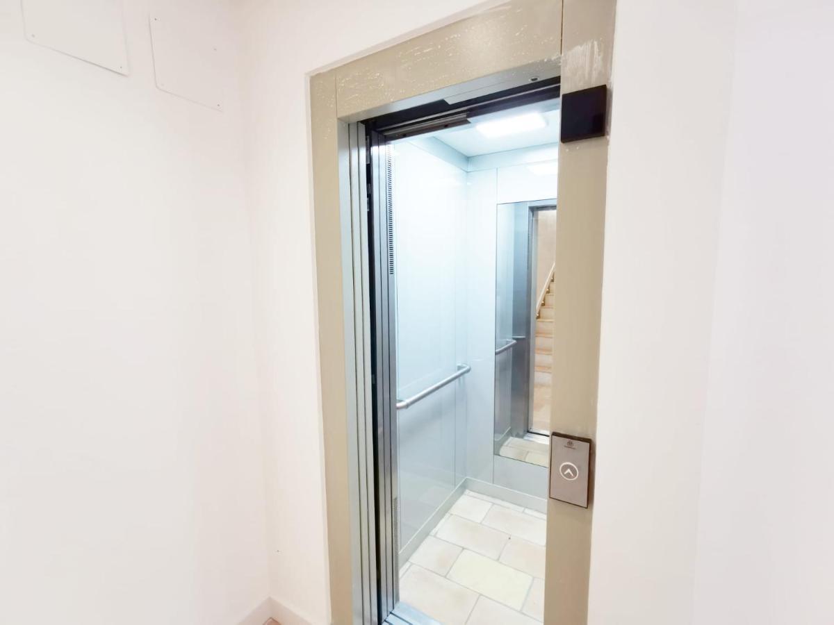 Apartamentos Tres Llaves Palacio De Vela De Los Cobos Úbeda Esterno foto