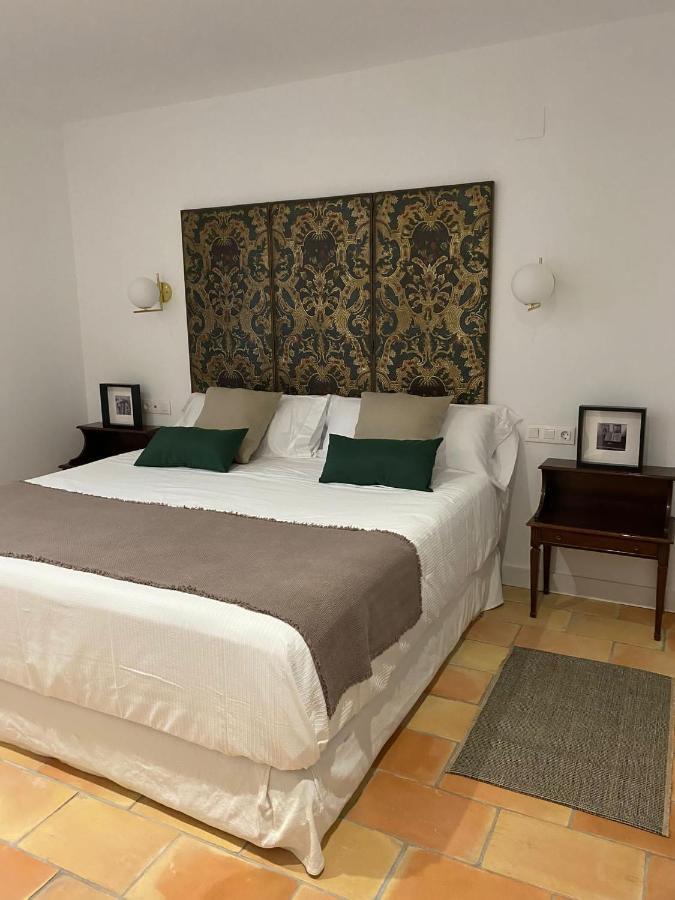 Apartamentos Tres Llaves Palacio De Vela De Los Cobos Úbeda Esterno foto